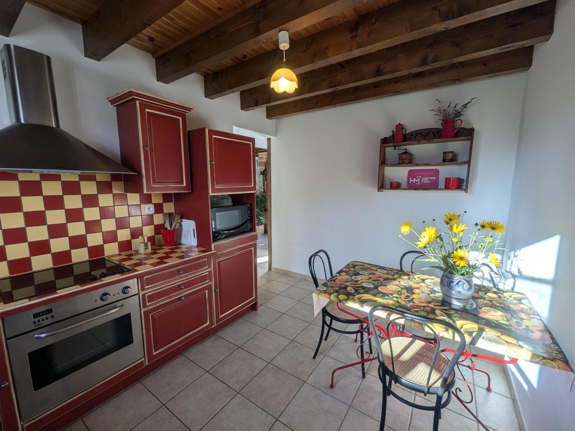 Maison Charmante A Langres Avec Wi-Fi Et Parking - Fr-1-611-43 Экстерьер фото