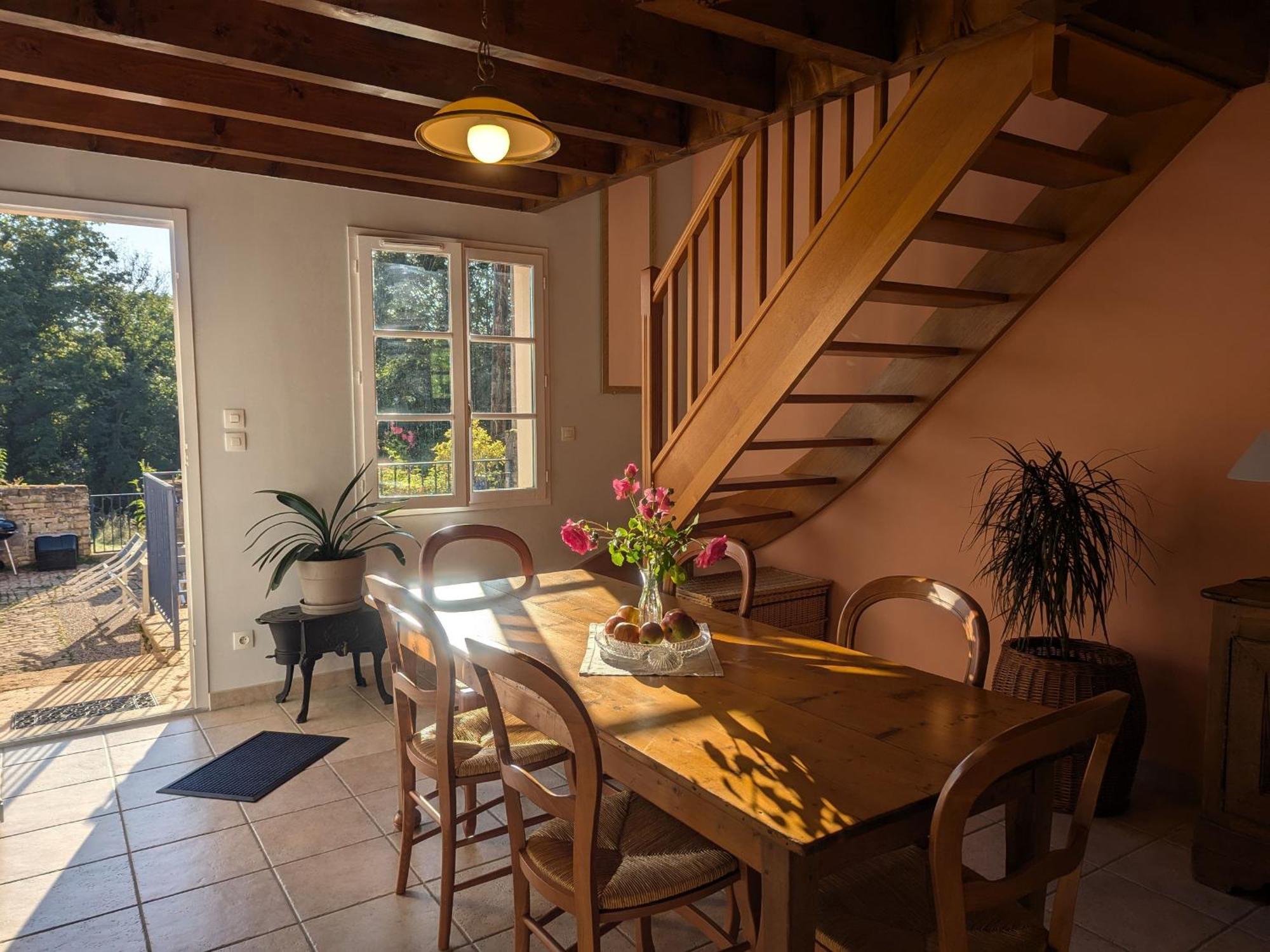 Maison Charmante A Langres Avec Wi-Fi Et Parking - Fr-1-611-43 Экстерьер фото